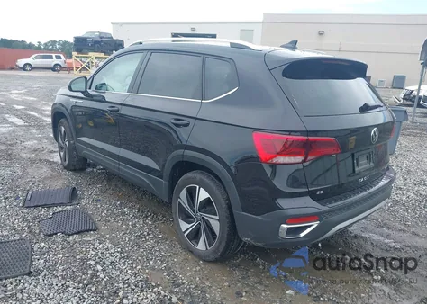 2024 Volkswagen Taos 1.5T Se z USA, uszkodzony, nr VIN 3VVUX7B25RM037822